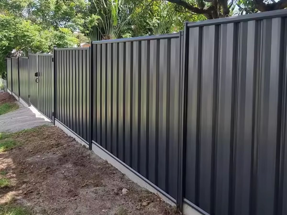 GI Sheet Fence (2)
